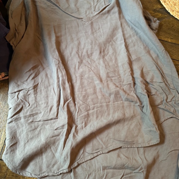 Anthropologie cloth & stone size large v neck blouse - Picture 2 of 3